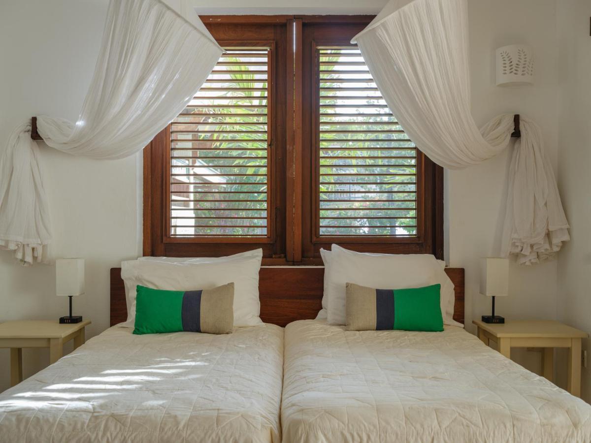 Gingerbread Suites Port Elizabeth Bagian luar foto